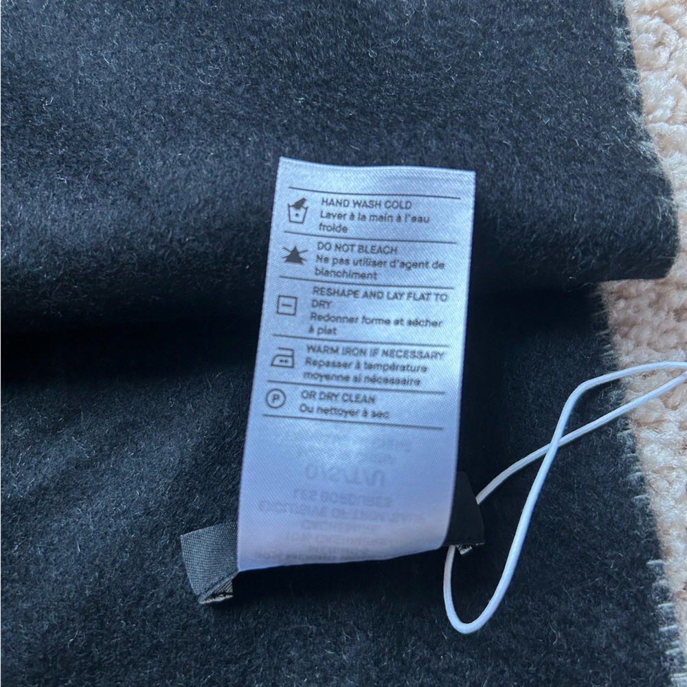 TODAY ONLY Vince Merino Wool Cashmere Classic Plaid Scarf/ Christmas Gift - Picture 10 of 10
